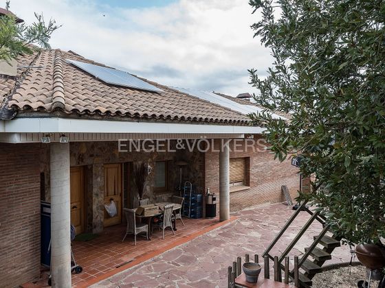 Foto 1 de Xalet en venda a Sant Feliu del Racó de 6 habitacions amb terrassa i piscina