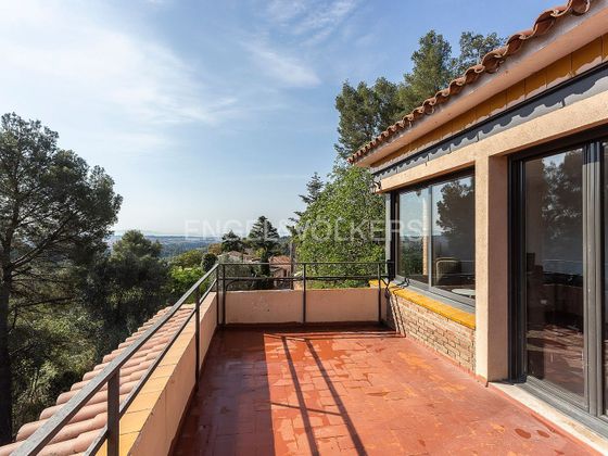 Foto 1 de Xalet en venda a Sant Feliu del Racó de 6 habitacions amb terrassa i jardí