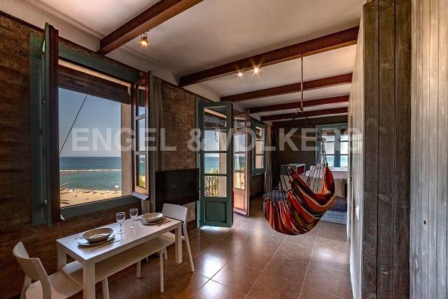 Foto 1 de Alquiler de piso en La Barceloneta de 1 habitación con muebles y balcón