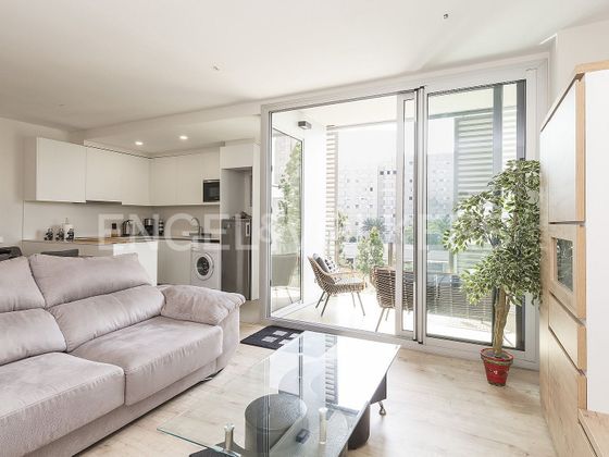 Foto 2 de Venta de piso en Sant Adrià de Besos de 3 habitaciones con terraza y piscina