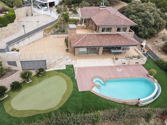 Foto 1 de Xalet en venda a Sant Vicenç de Montalt de 7 habitacions amb terrassa i piscina