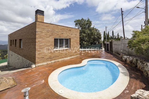 Foto 1 de Xalet en venda a Torre de Claramunt, La de 4 habitacions amb piscina i garatge