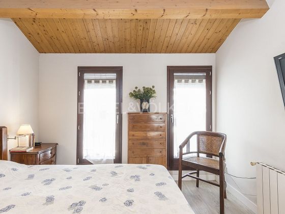 Foto 2 de Casa adossada en venda a Alella de 4 habitacions amb terrassa