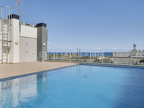 Foto 2 de Pis en venda a Sant Adrià de Besos de 3 habitacions amb terrassa i piscina