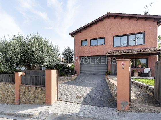 Foto 2 de Xalet en venda a Castellgalí de 5 habitacions amb garatge i jardí