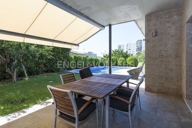 Foto 2 de Chalet en venta en Sant Pol de Mar de 5 habitaciones con piscina y garaje
