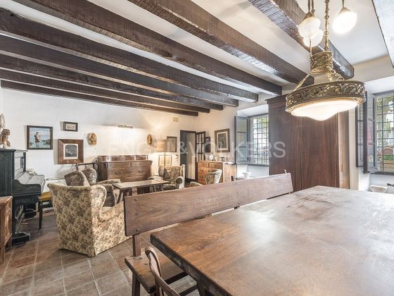 Foto 1 de Casa en venda a Sant Vicenç de Montalt de 7 habitacions amb jardí i calefacció