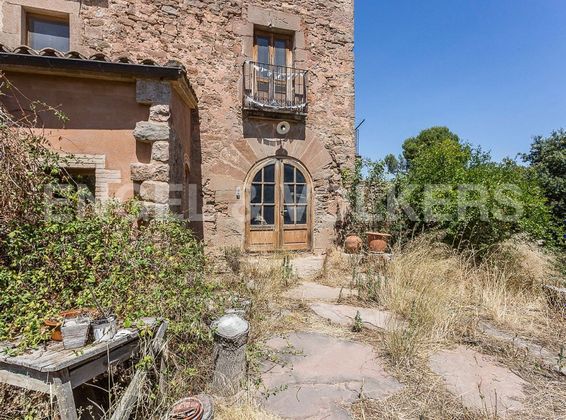 Foto 2 de Casa rural en venda a Cardona de 12 habitacions amb jardí i balcó