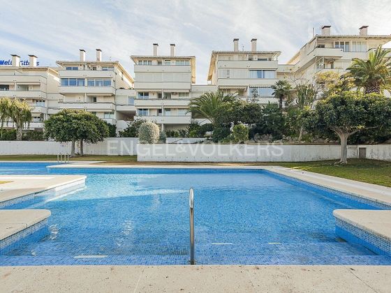 Foto 1 de Venta de piso en Aiguadolç - Sant Sebastià de 2 habitaciones con piscina y jardín