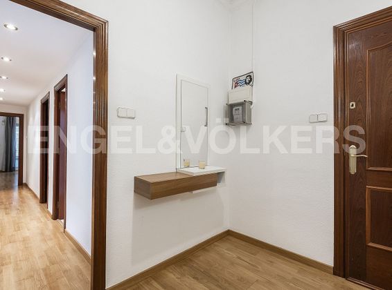 Foto 2 de Venta de piso en Sant Gervasi - La Bonanova de 3 habitaciones con balcón y aire acondicionado