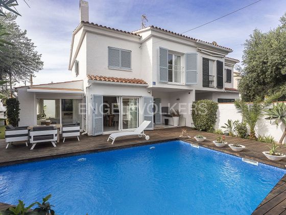 Foto 1 de Casa en venda a Urbanitzacions del sud de 5 habitacions amb terrassa i piscina