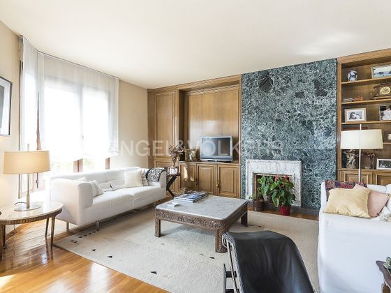 Foto 2 de Pis en venda a Sant Gervasi - La Bonanova de 5 habitacions amb terrassa i garatge