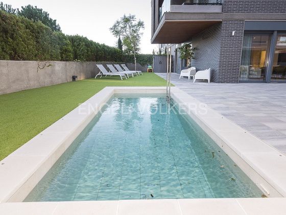 Foto 1 de Piso en venta en Finestrelles de 4 habitaciones con terraza y piscina