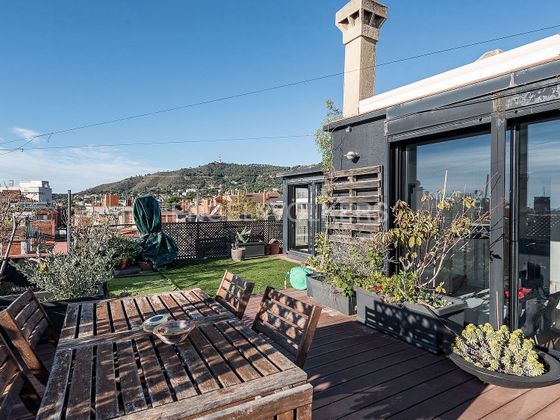 Foto 1 de Àtic en venda a Sarrià de 2 habitacions amb terrassa i aire acondicionat