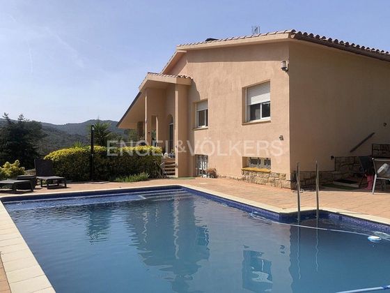 Foto 1 de Xalet en venda a Vallromanes de 5 habitacions amb terrassa i piscina