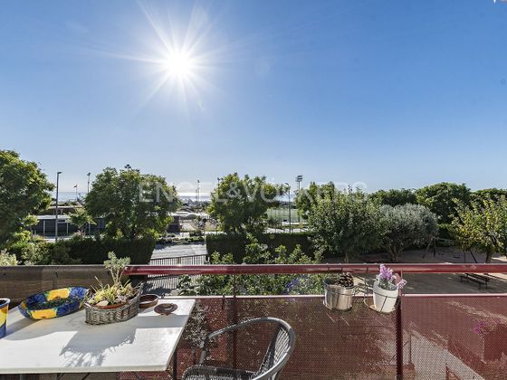 Foto 2 de Casa en venda a Premià de Dalt de 4 habitacions amb terrassa i piscina