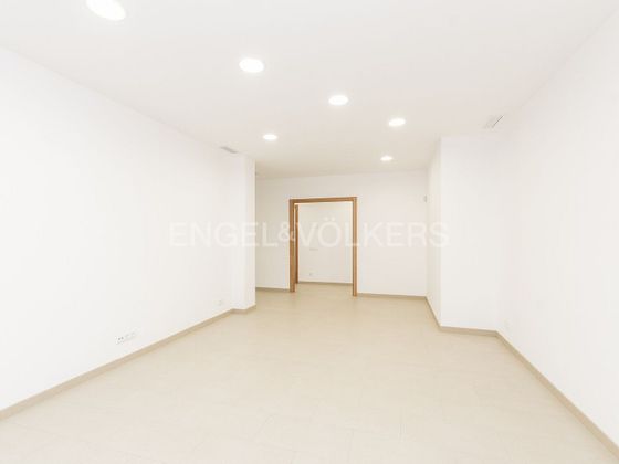 Foto 2 de Piso en venta en Vallirana de 3 habitaciones con garaje y aire acondicionado