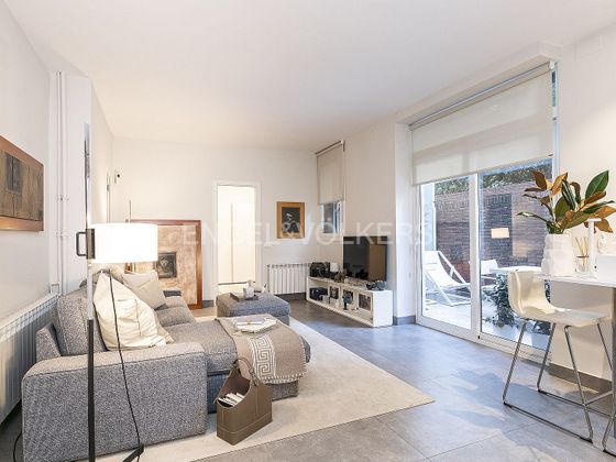 Foto 2 de Pis en venda a Sarrià de 2 habitacions amb terrassa i piscina