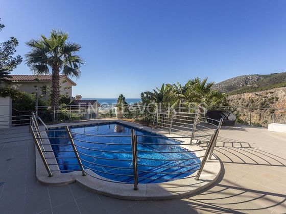 Foto 2 de Chalet en venta en Botigues de Sitges - Garraf de 7 habitaciones con terraza y piscina