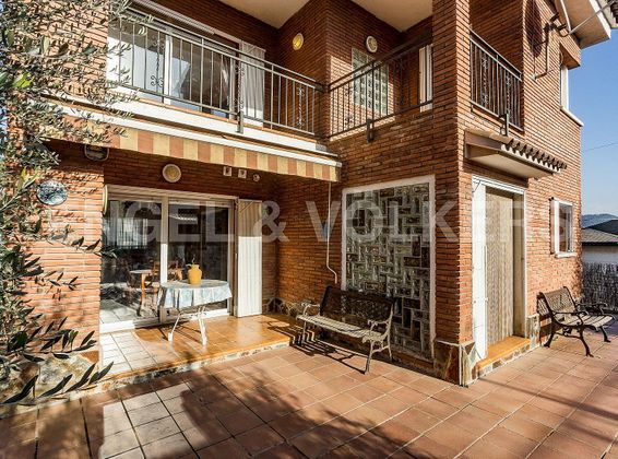 Foto 2 de Chalet en venta en Pallejà de 5 habitaciones con terraza y garaje