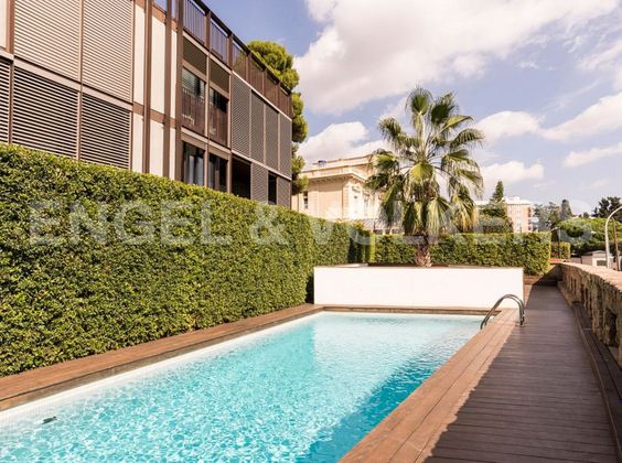 Foto 1 de Pis en venda a Sarrià de 3 habitacions amb terrassa i piscina