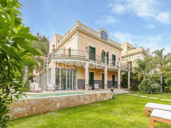 Foto 1 de Xalet en venda a Sarrià de 5 habitacions amb terrassa i piscina