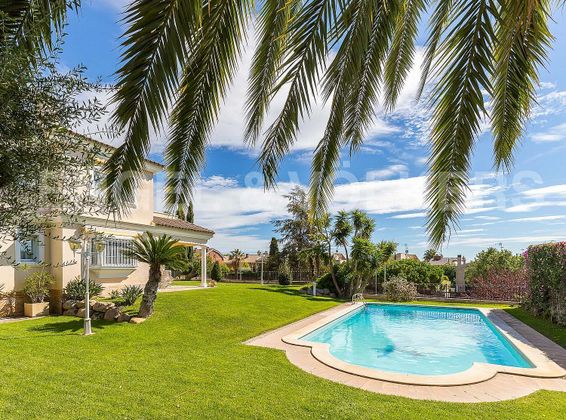 Foto 2 de Venta de chalet en Vilassar de Dalt de 7 habitaciones con terraza y piscina