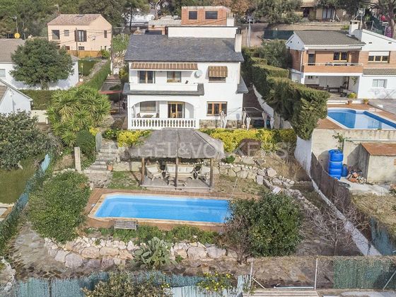 Foto 1 de Xalet en venda a Ametlla del Vallès, l´ de 5 habitacions amb terrassa i piscina