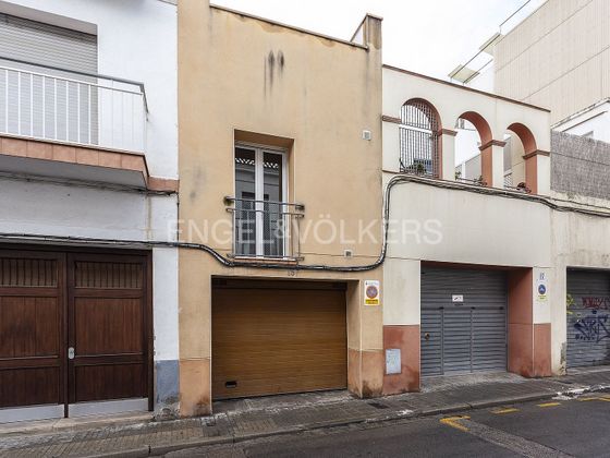 Foto 2 de Casa en venda a La Geltrú de 4 habitacions amb terrassa i garatge