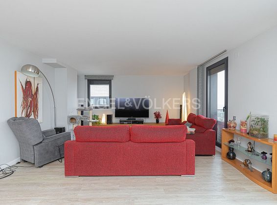 Foto 2 de Ático en venta en Diagonal Mar i el Front Marítim del Poblenou de 4 habitaciones con terraza y piscina