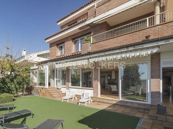 Foto 1 de Chalet en venta en Canet de Mar de 5 habitaciones con terraza y piscina