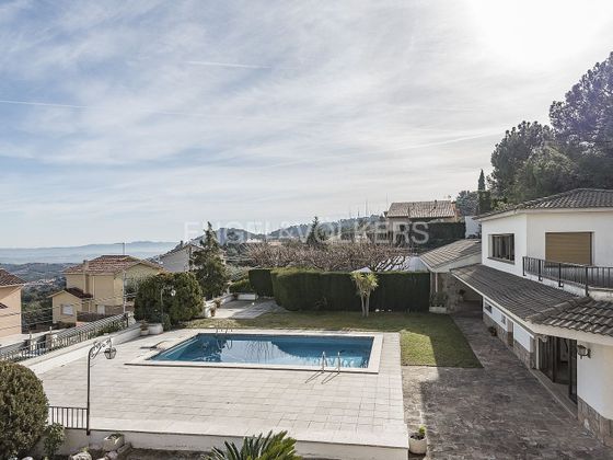 Foto 1 de Xalet en venda a Urbanitzacions de 7 habitacions amb terrassa i piscina