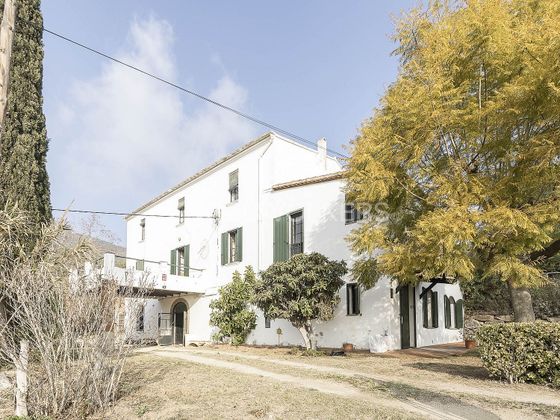 Foto 2 de Casa rural en venda a Cabrils de 11 habitacions amb terrassa i jardí