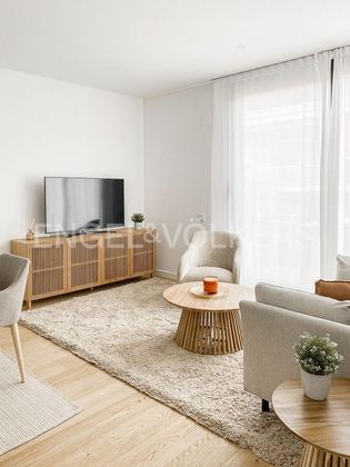 Foto 2 de Àtic en lloguer a Vila de Gràcia de 2 habitacions amb terrassa i aire acondicionat