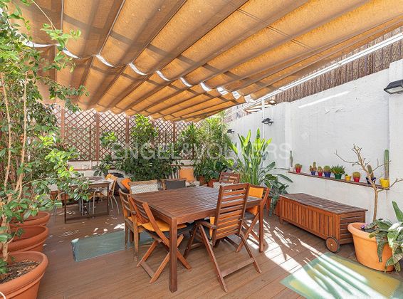 Foto 1 de Dúplex en venda a El Raval de 2 habitacions amb terrassa i jardí