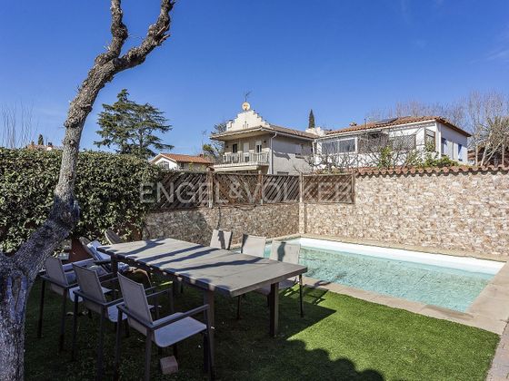 Foto 1 de Xalet en venda a Mira-sol de 3 habitacions amb terrassa i piscina