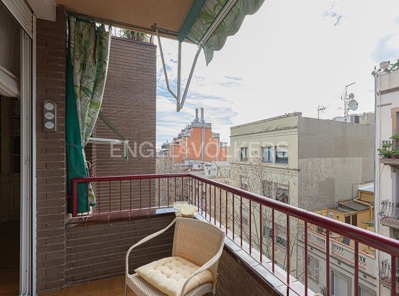 Foto 2 de Venta de piso en Sants de 4 habitaciones con terraza y garaje