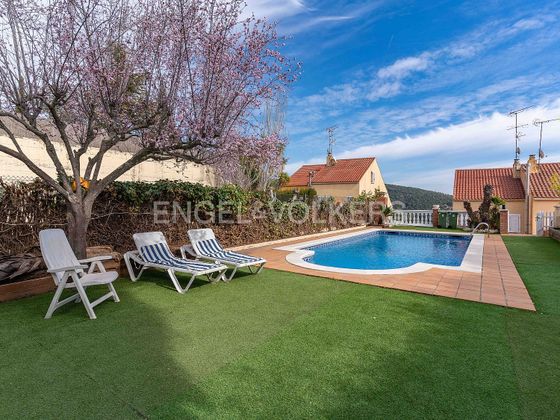 Foto 1 de Casa en venta en Urbanitzacions de 4 habitaciones con terraza y piscina
