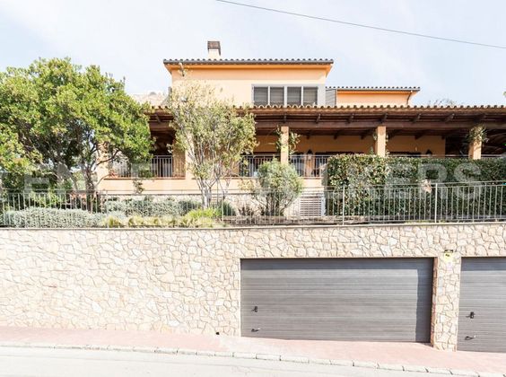 Foto 1 de Xalet en lloguer a Garriga, La de 5 habitacions amb terrassa i piscina
