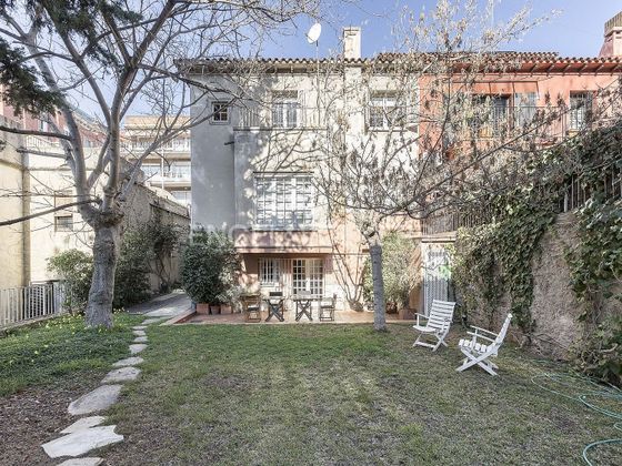 Foto 2 de Casa adossada en venda a Sant Gervasi - Galvany de 5 habitacions amb terrassa i piscina