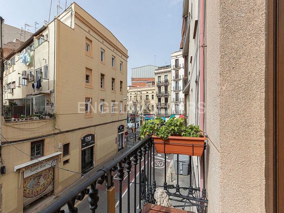 Foto 2 de Piso en venta en Hostafrancs de 3 habitaciones con terraza y balcón
