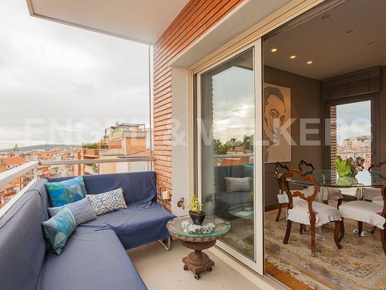 Foto 1 de Alquiler de piso en El Putxet i el Farró de 3 habitaciones con terraza y muebles