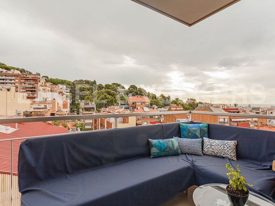 Foto 2 de Alquiler de piso en El Putxet i el Farró de 3 habitaciones con terraza y muebles