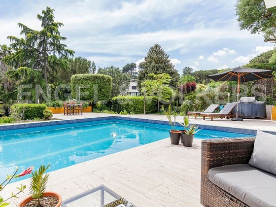 Foto 1 de Casa en venta en Bellaterra de 4 habitaciones con piscina y garaje
