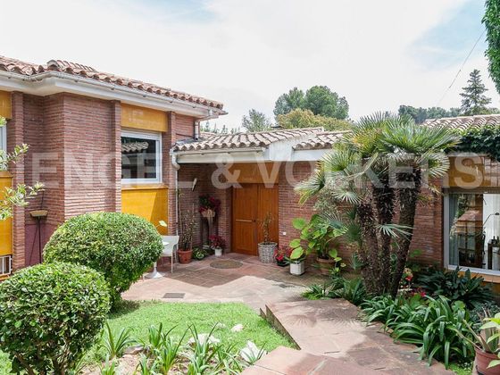 Foto 1 de Casa en venda a Bellaterra de 6 habitacions amb garatge i jardí