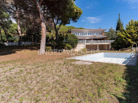 Foto 2 de Xalet en venda a Sant Andreu de Llavaneres de 7 habitacions amb terrassa i piscina