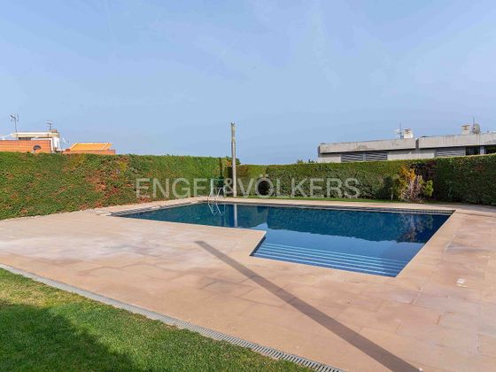 Foto 2 de Casa en venta en Caldes d´Estrac de 5 habitaciones con terraza y piscina
