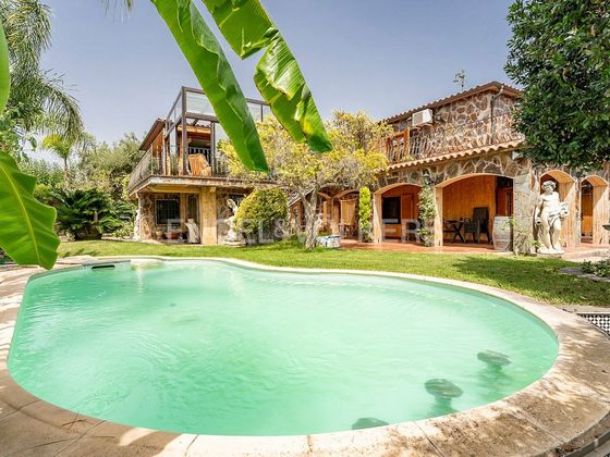 Foto 1 de Chalet en venta en Sant Jordi-Babilonia de 8 habitaciones con terraza y piscina