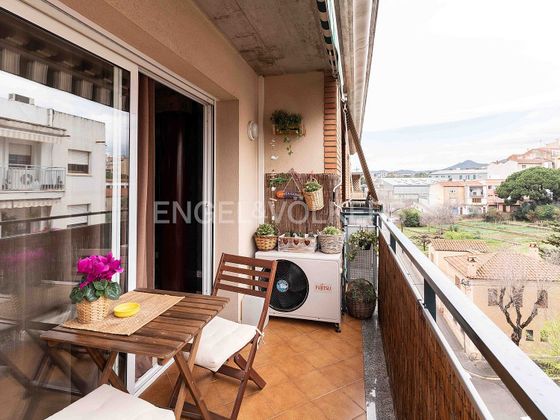 Foto 2 de Piso en venta en Els Molins de 3 habitaciones con garaje y balcón