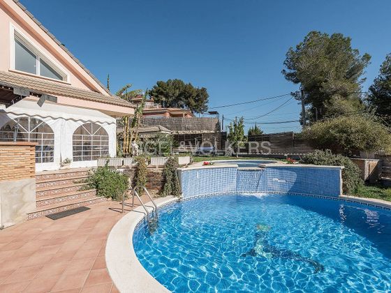 Foto 2 de Xalet en venda a Castellnou - Can Mir - Sant Muç de 7 habitacions amb terrassa i piscina